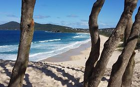 Chill-Out Beach House - One Mile Beach
